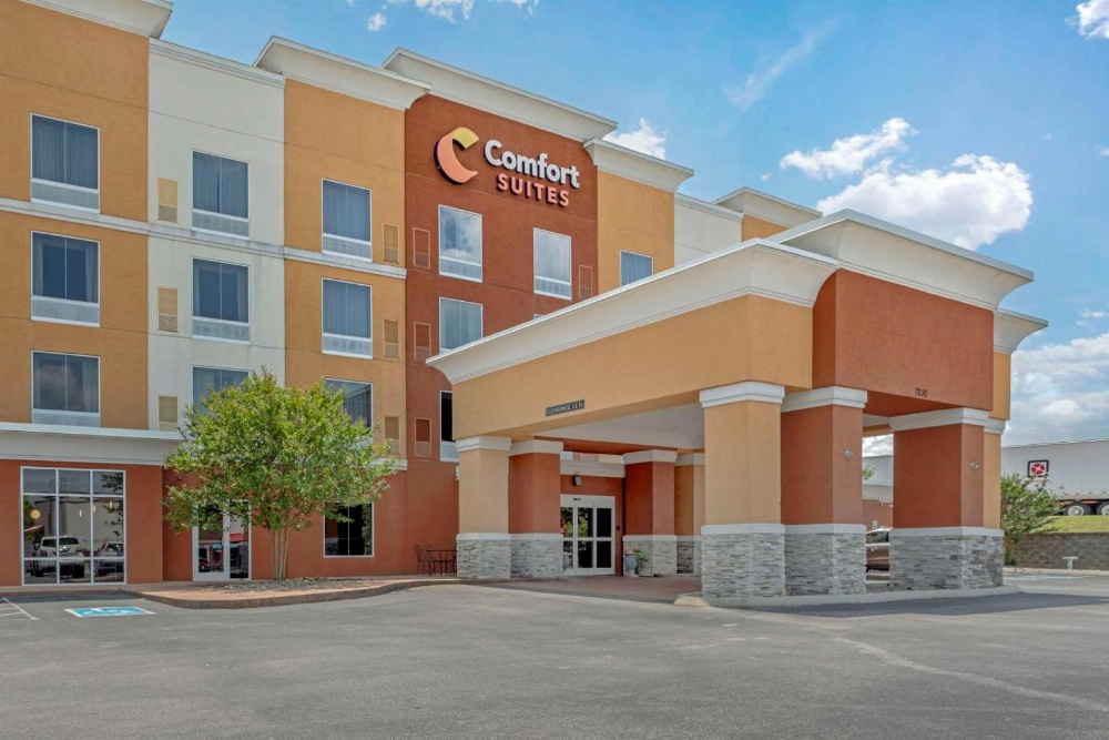 Comfort Suites East Main image